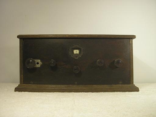 Unknown 3-tube radio